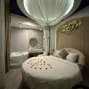 https://angel.nhatrangbesthotels.com
